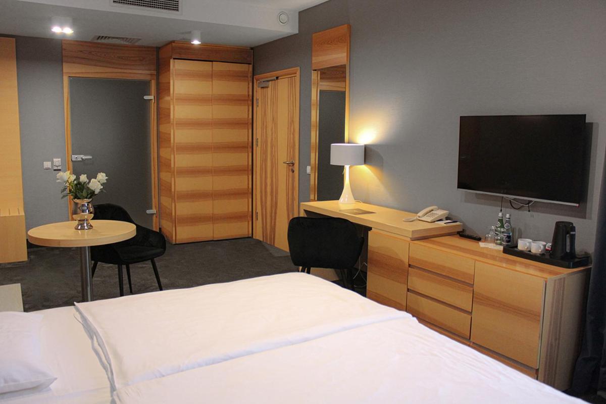 Willa Port Ostroda Luaran gambar A room at the hotel