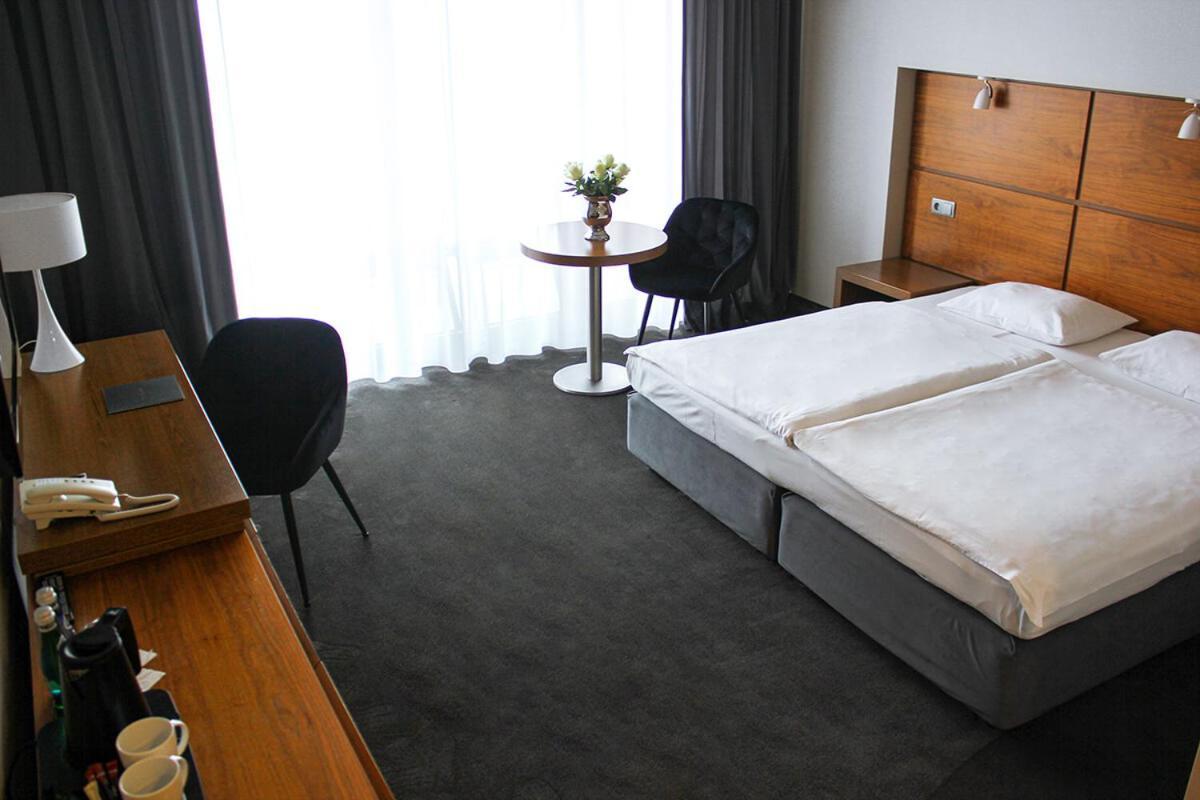 Willa Port Ostroda Luaran gambar A room at the hotel