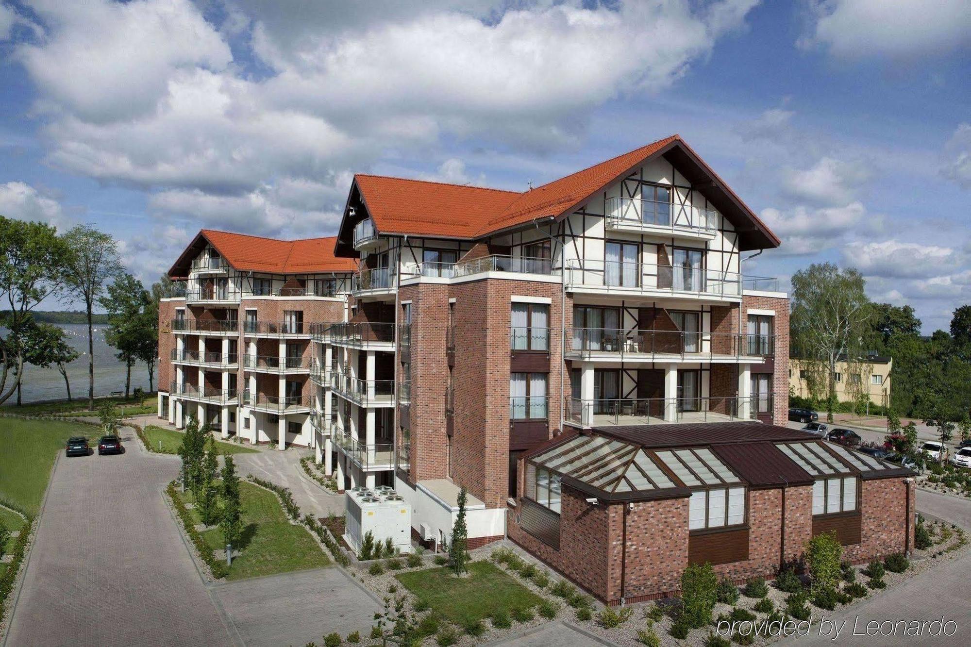 Willa Port Ostroda Luaran gambar Residential complex in Nida